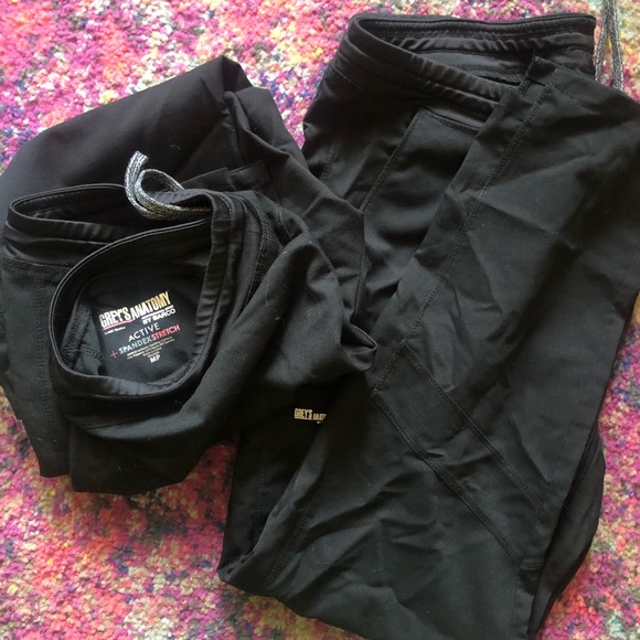Grey’s Anatomy Scrub Pants Lot- Medium/Large PETITE - Picture 4 of 8